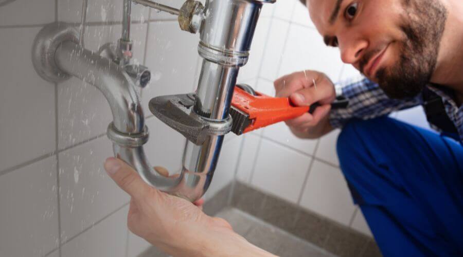 Professional same day plumber services in California, MD